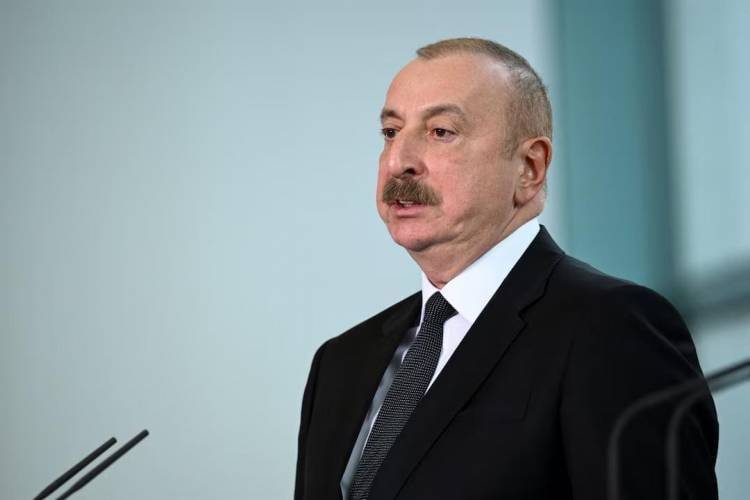 Вассал не может враждовать или, тем более, быть требовательным к сюзерену