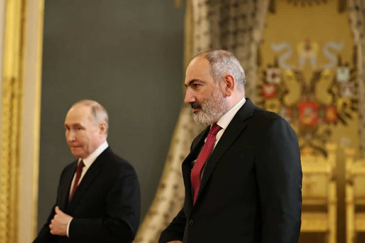 Ինչու էր նորից Պուտինին զանգել
