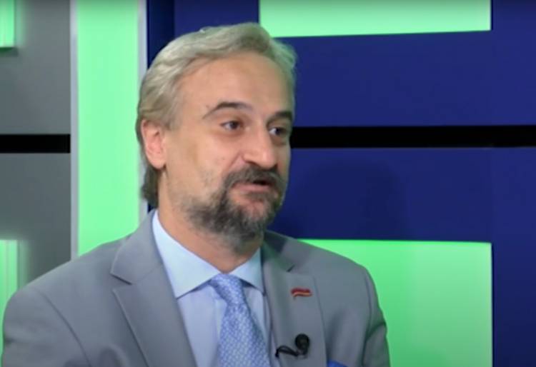 Հայե՛ր, երթալը ճիշտ չէ... ո՛չ Ամերիկա, ո՛չ Ռուսաստան