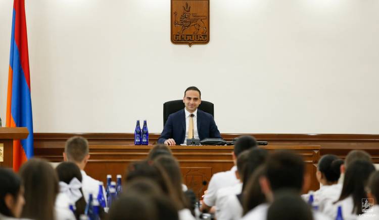 Քաղաքապետով արհամարհեցին 17 հազար երեւանցու