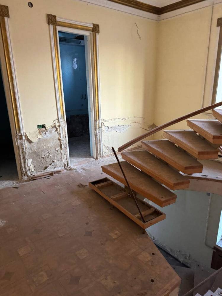 «Հրապարակ»․ Արդեն խարխլված տներ է «հատիկ առ հատիկ» հետ բերում