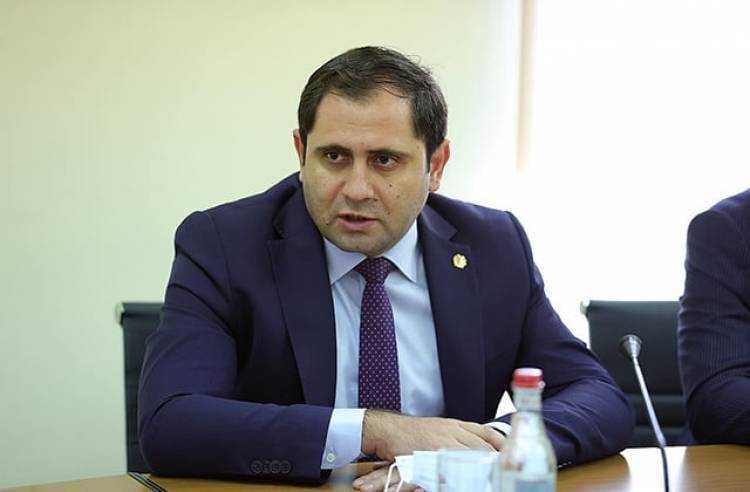 Приказано не портить сказку о мире