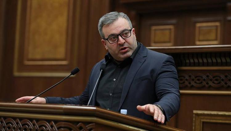 Ինչու է մանիպուլացնում ու քաղաքական դիվիդենտներ հավաքում Գառնիկ Դանիելյանը