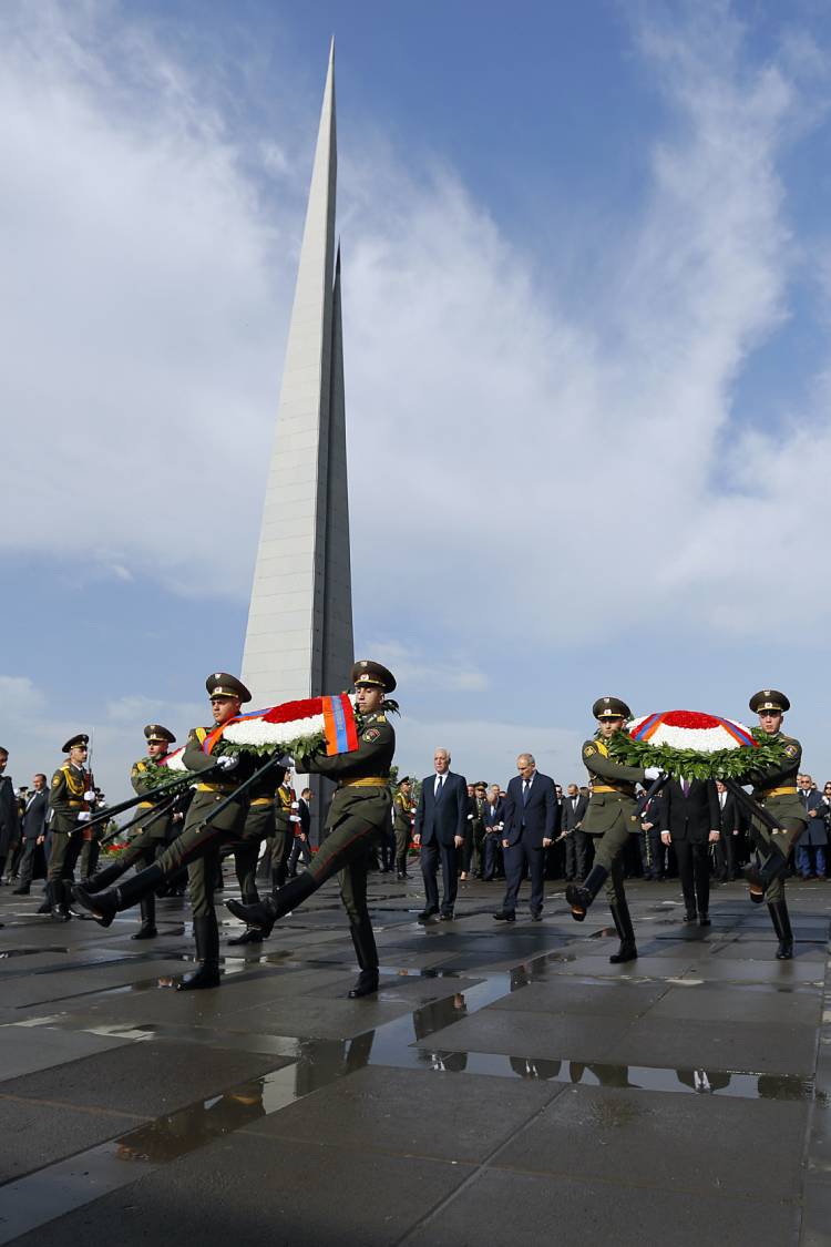 «Հրապարակ». «Հայոց ցեղասպանություն» եզրույթից նահանջը՝ «նվեր» Փաշինյանին եւ Էրդողանին