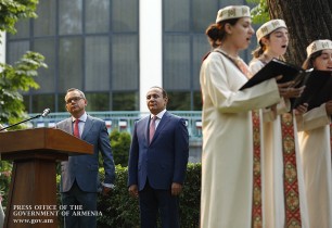 Ֆրանսիայի Ազգային տոնի առթիվ վարչապետն այցելել է Հայաստանում Ֆրանսիայի դեսպանություն