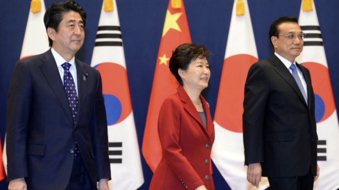 Սեուլում եռամյա ընդմիջումից հետո առաջին անգամ հանդիպել են Հարավային Կորեայի, ճապոնիայի և Չինաստանի ղեկավարները