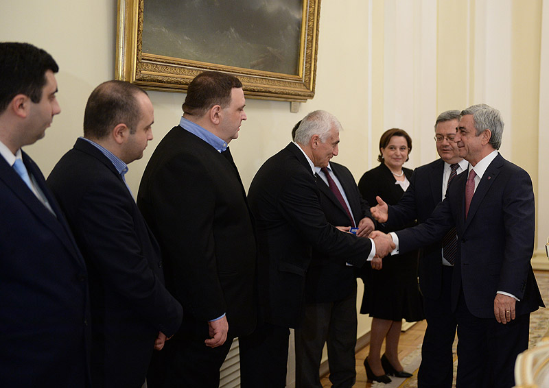 Սերժ Սարգսյանն ընդունել է Վրաստանի խորհրդարանի նախագահի գլխավորած պատվիրակությանը
