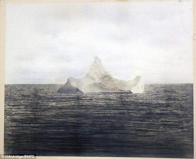 «Տիտանիկը» խորտակած սառցաբեկորի լուսանկարը կհանվի աճուրդի