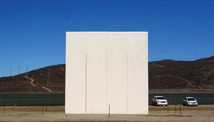 Թրամփը հայտարարել է Մեքսիկայի հետ սահմանային պատի կառուցման մեկնարկի մասին