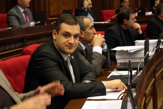 Տիգրան Ուրիխանյանն ընտրվեց ԱԺ հանձնաժողովի նախագահ