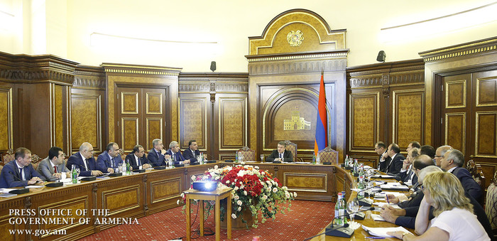 Կառավարությունում ներկայացվել է Հայաստանի ժողովրդագրական իրավիճակի բարելավման ծրագրի նախագիծը