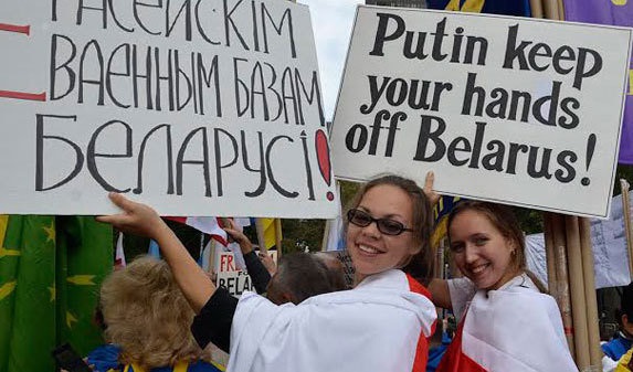 Բելառուսում բողոքում են ռուսական ավիաբազա տեղակայելու որոշման դեմ