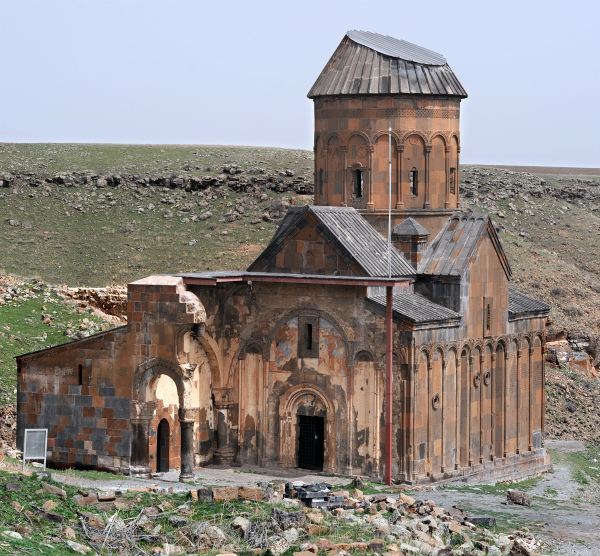 Ստորագրահավաք՝ Անիի Տիգրան Հոնենց եկեղեցու հայկական պատկանելության համար
