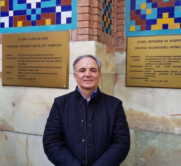 Ադրբեջանցի պատգամավորները Երեւանում այցելել են «Կապույտ մզկիթ»