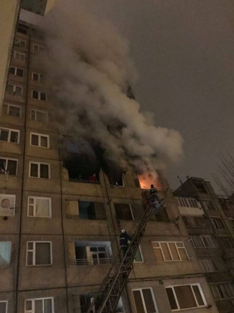Հրդեհ Երեւանում. բնակարանն ամբողջությամբ այրվել է. լուսանկարներ