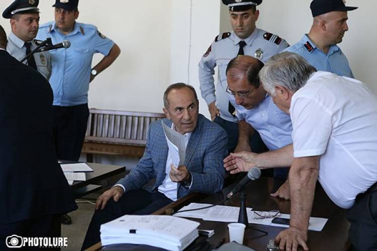 Ստացե՞լ է Քոչարյանի պաշտպանը «Վնգստացող դատավորների» ցանկը․ նրան ինչ պատասխան են տվել