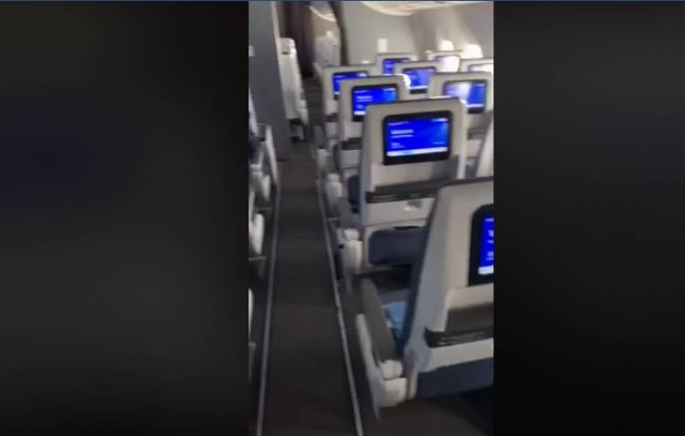 Այսպիսի վիճակ է ԱՄՆ մեկնող և վերադարձող ինքնաթիռներում.... տեսանյութ