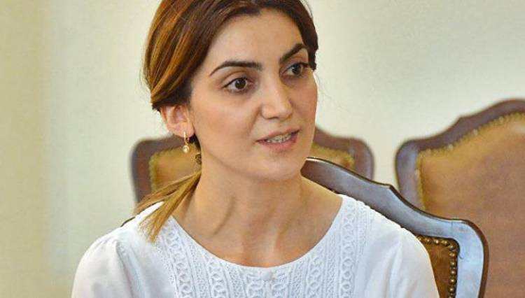 Ես՝ Հայաստանի միակ կին քաղաքապետս, այսօրվանից կամավորագրվում եմ Հայրենիքի պաշտպանությանը