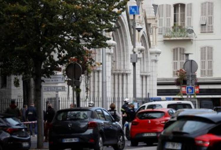 Ֆրանսիայի Նիցցա քաղաքում դանակով զինված անհայտ անձը հարձակվել է մարդկանց վրա