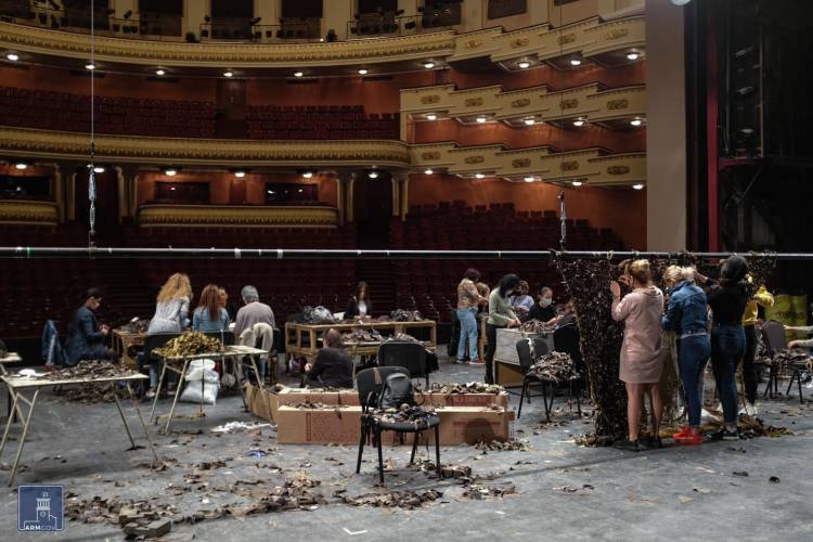 Օպերայի և բալետի ազգային ակադեմիական թատրոնի բեմը` քողարկող ցանցեր պատրաստելու վայր