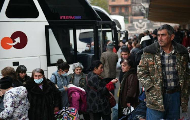 Հայաստանից Ղարաբաղ է վերադարձել շուրջ 50 հազար փախստական