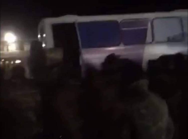 Գիշերը զինվորները բունտ են արել, կանգնեցրել ավտոբուսը