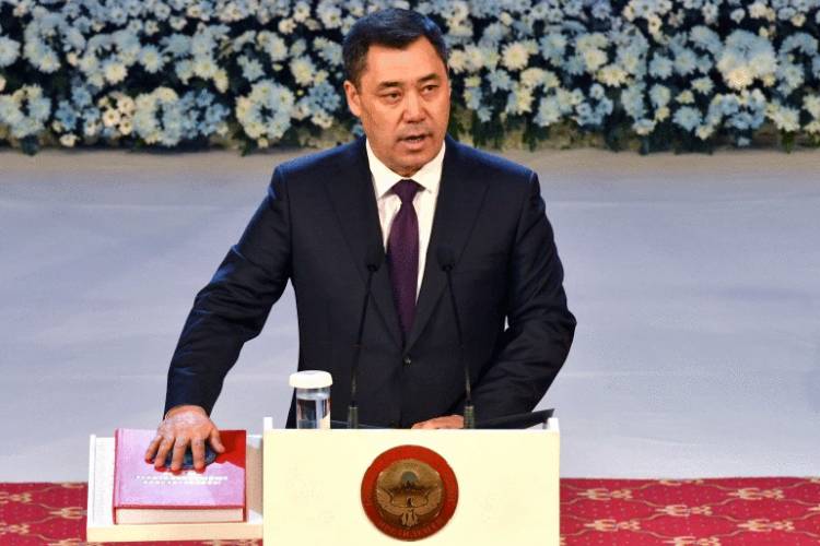 Ղրղզստանում նախագահի լիազորություններն ընդլայնող սահմանադրական հանրաքվե է ընթանում 