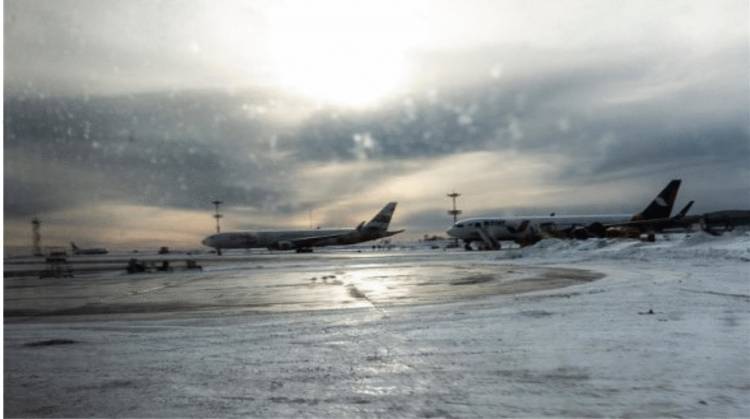 Մոսկվայի օդանավակայաններում հետաձգվել և չեղարկվել են տասնյակ չվերթներ