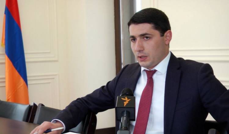 Ադրբեջանը միջազգային հետախուզում է հայտարարել մոտ 300 հայերի նկատմամբ, իսկ ՀՀ ՔԿ-ն նախաքննական գաղտնիք է համարում հետախուզվող ադրբեջանցիների տվյալները