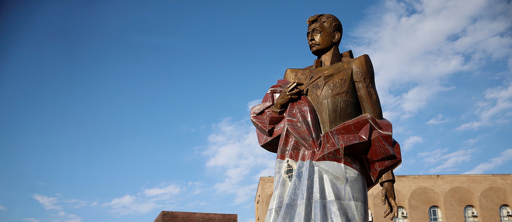 Մանդելայի արձանը նրա էքնահողեքին է բացվել