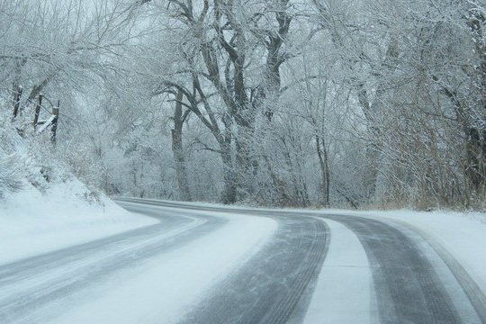 Ձյուն, բուք, մերկասառույց. ԱԻՆ-ը զգուշացնում է վարորդներին